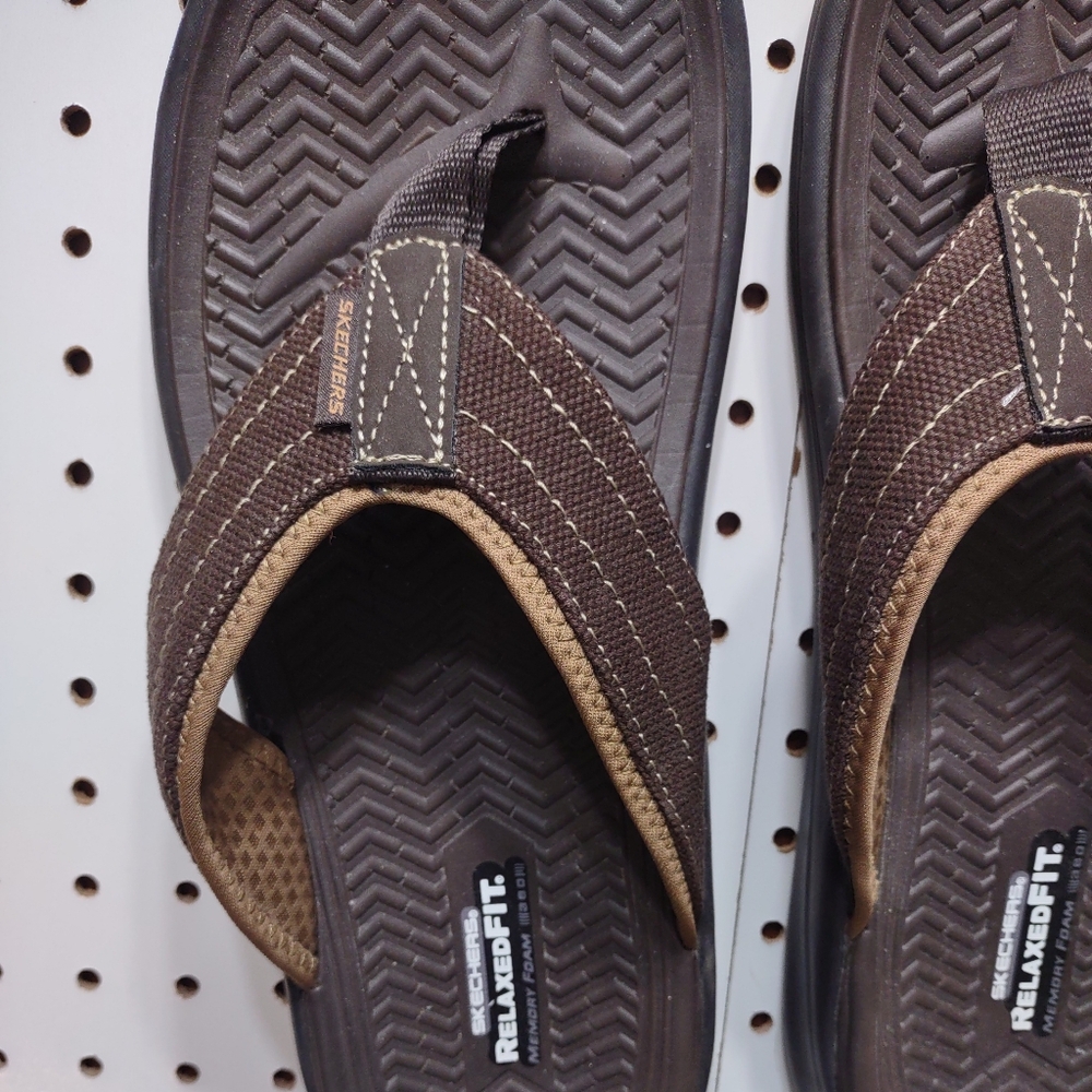 Bundle of Mens 12 Slip Ons - Picture 4 of 9